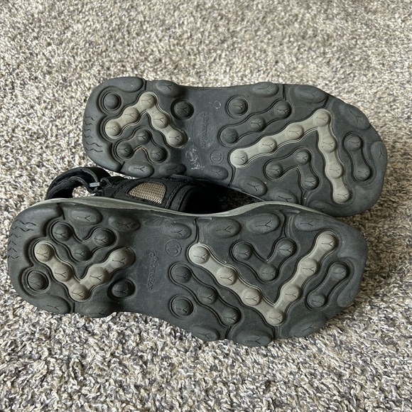 St. John’s Bay men’s heavy duty black sandals size 10 - Picture 7 of 8